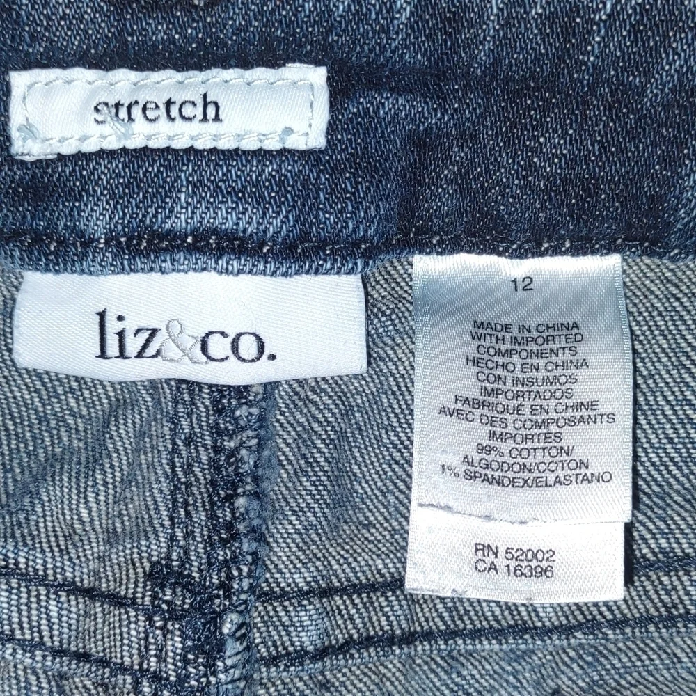 Liz & Co Straight Leg Stretch Jeans Size 12